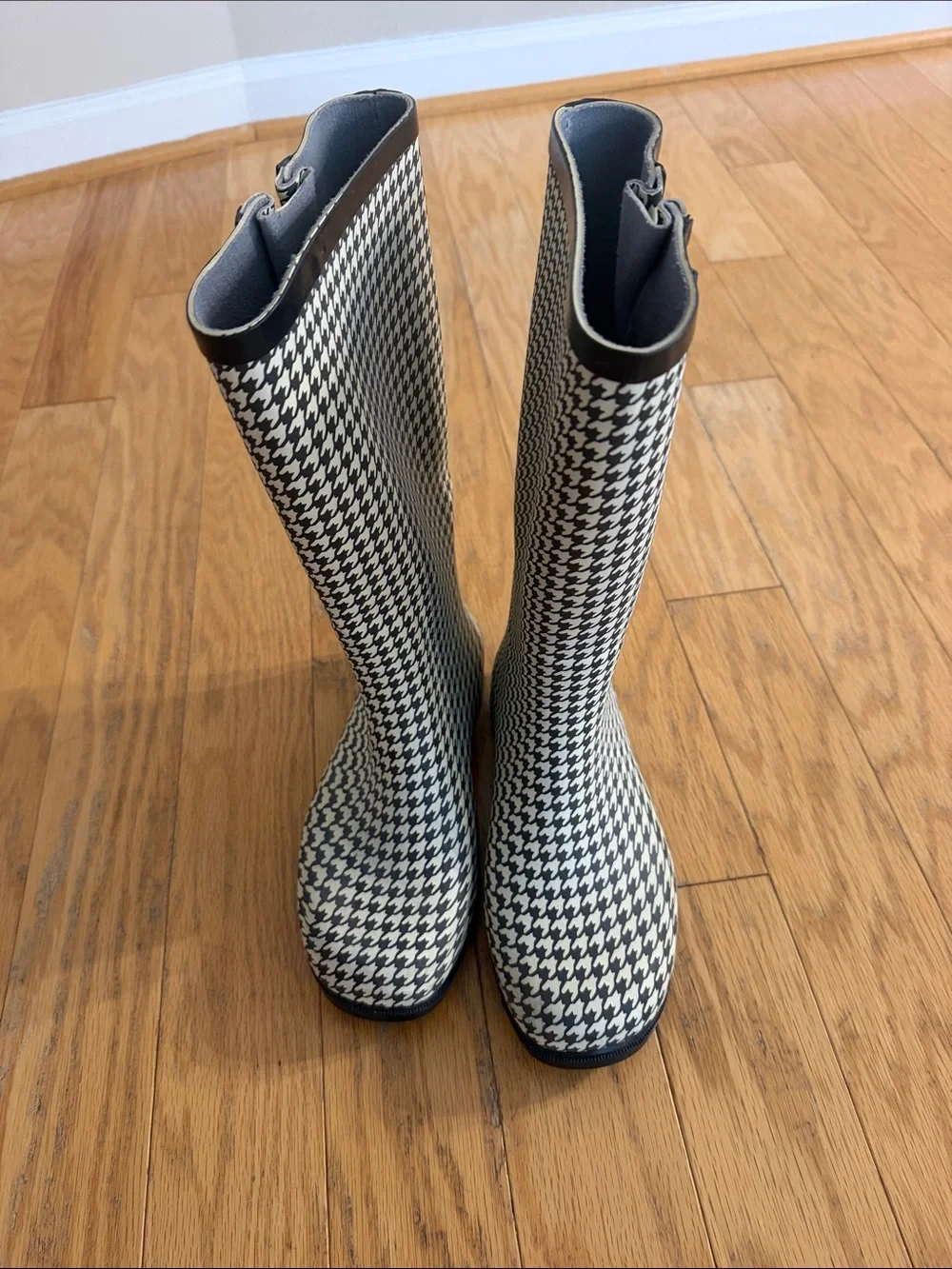 Nomad stylish knee